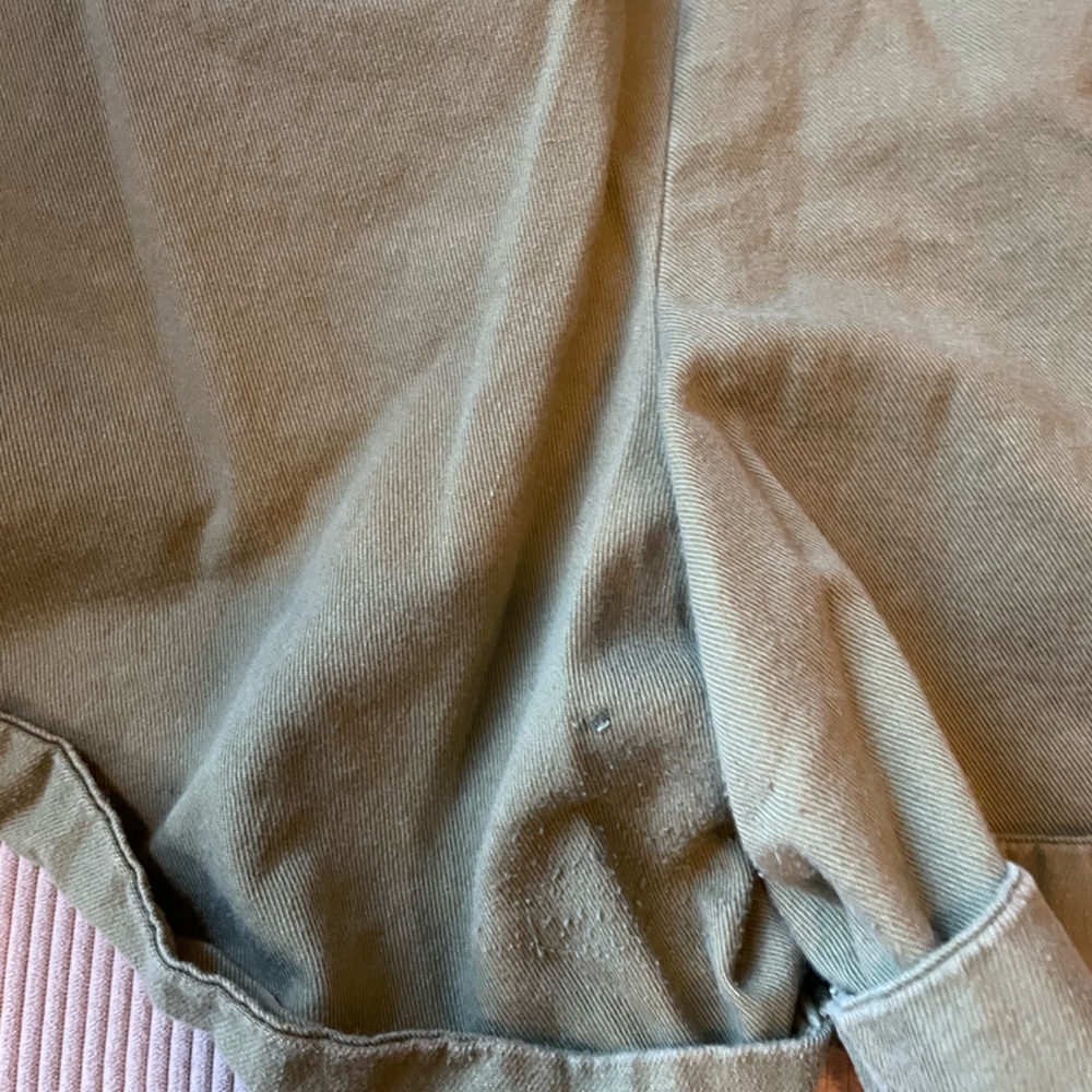 Shorts - Picture 3 of 3